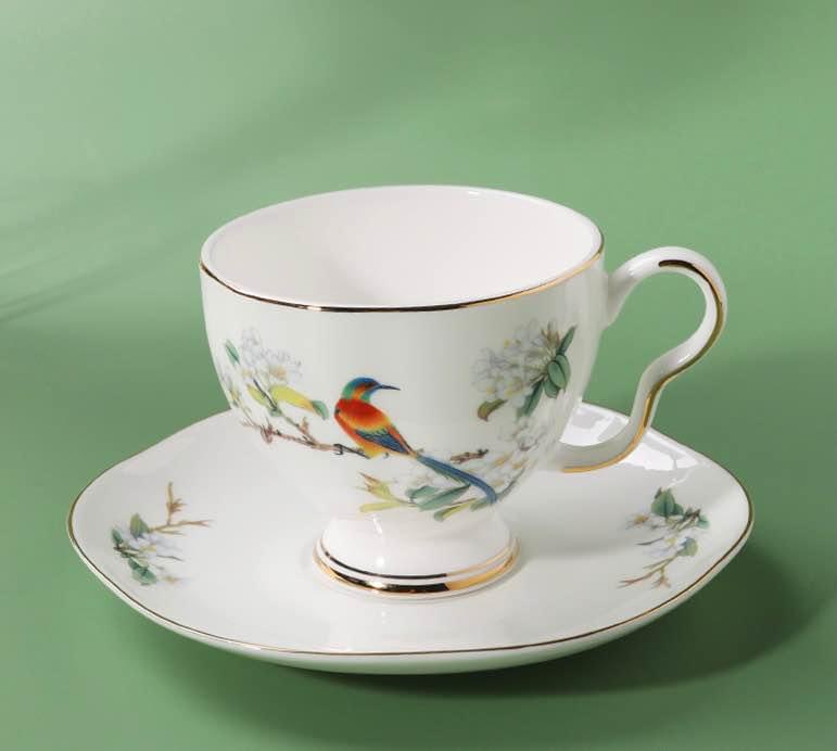 Luxurious Bone China Tea Cup Set